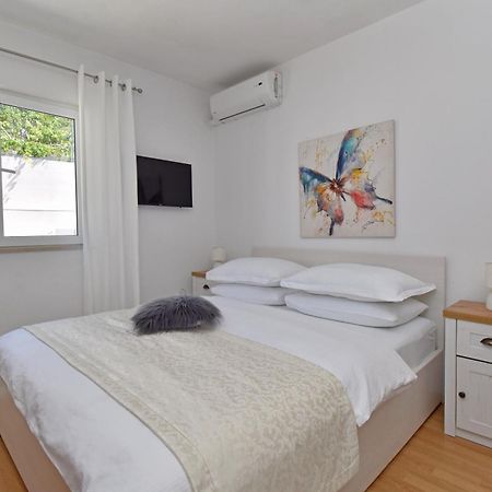 Apartment & Rooms Meri 투체피 외부 사진