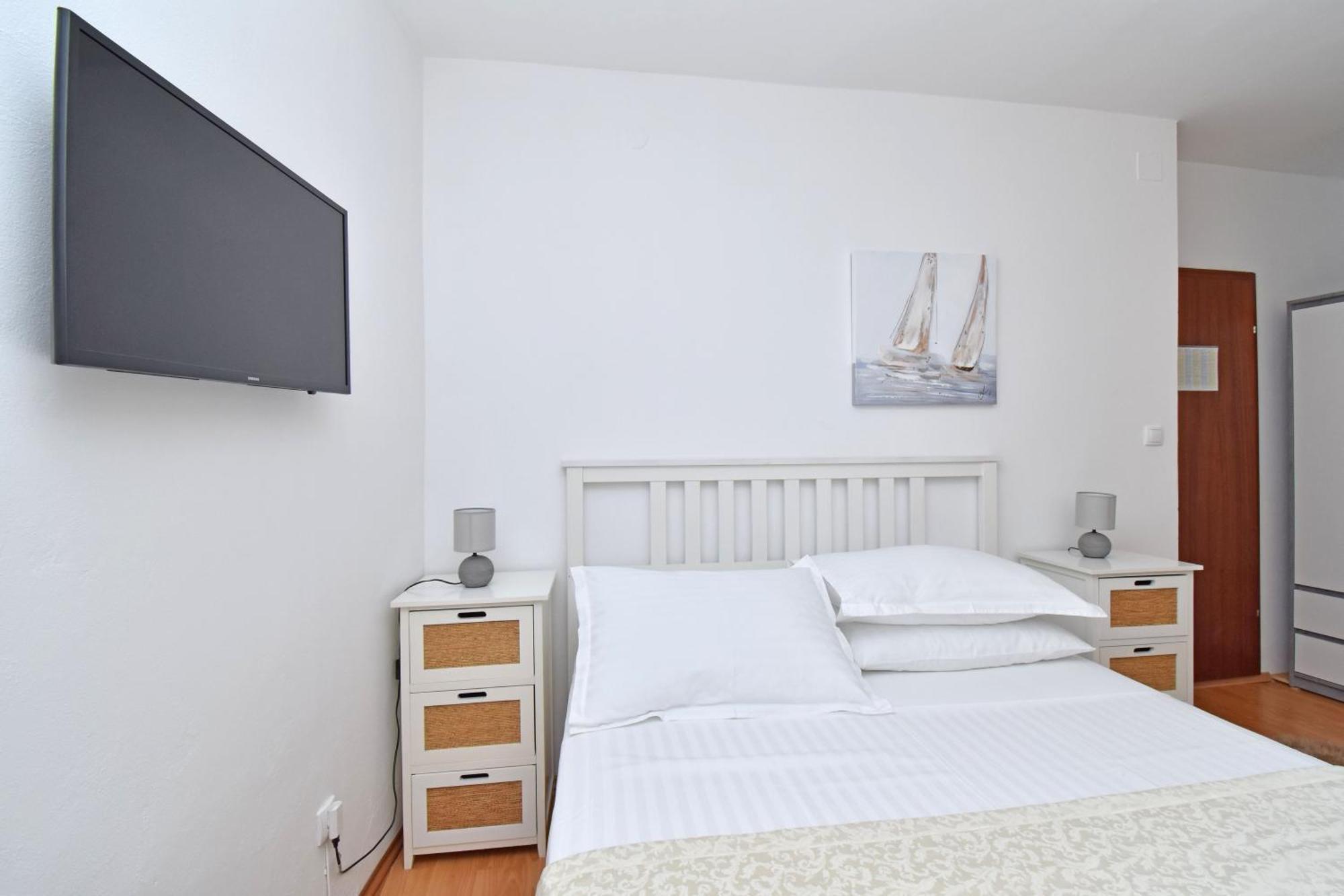 Apartment & Rooms Meri 투체피 외부 사진