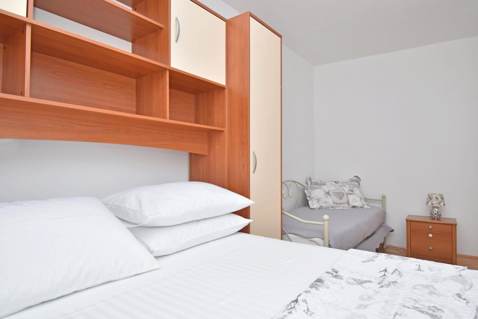 Apartment & Rooms Meri 투체피 외부 사진