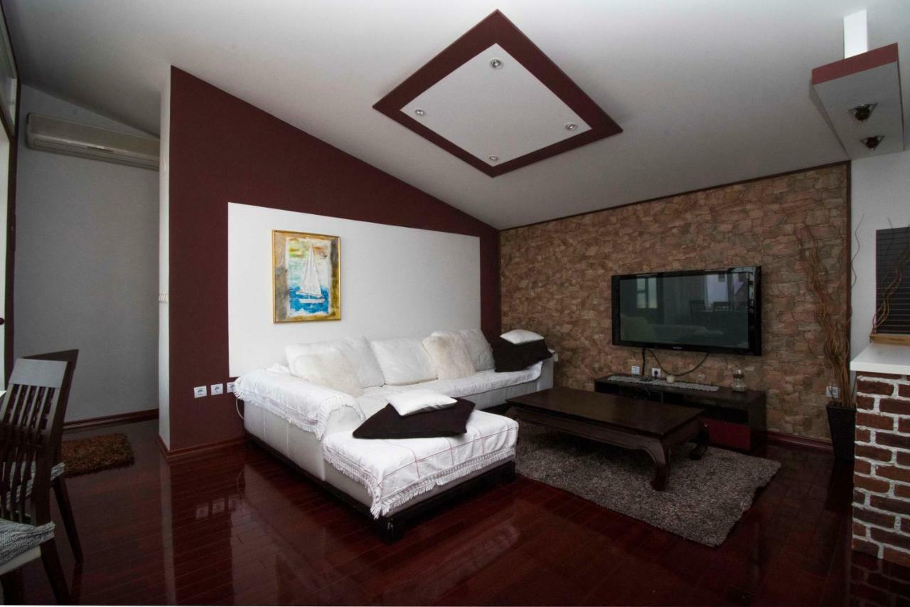 Apartment & Rooms Meri 투체피 외부 사진