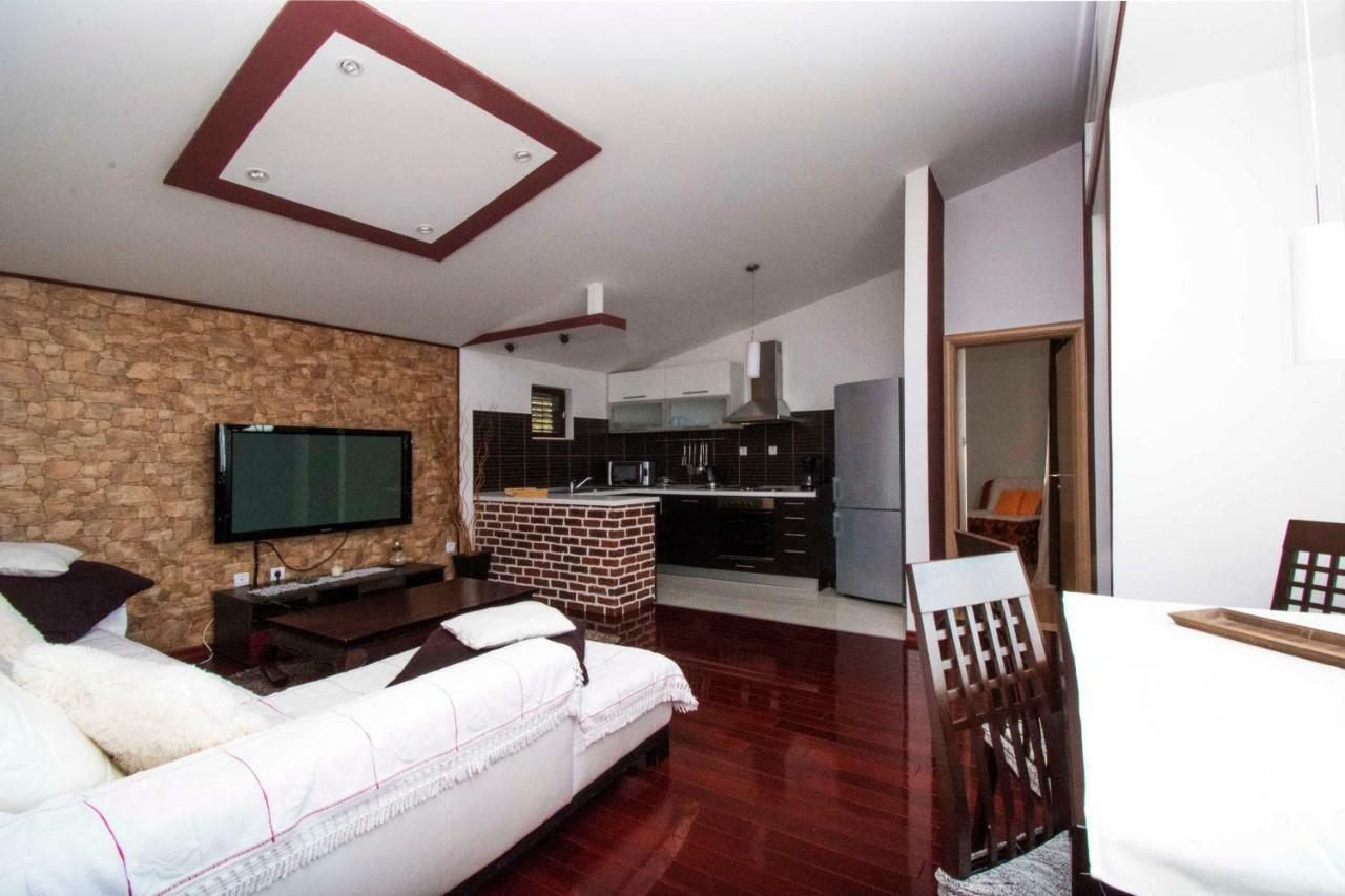 Apartment & Rooms Meri 투체피 외부 사진